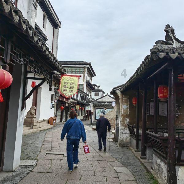 吞噬星空:为什么罗峰不敢将金角巨兽暴露给地球人知道?原因有两